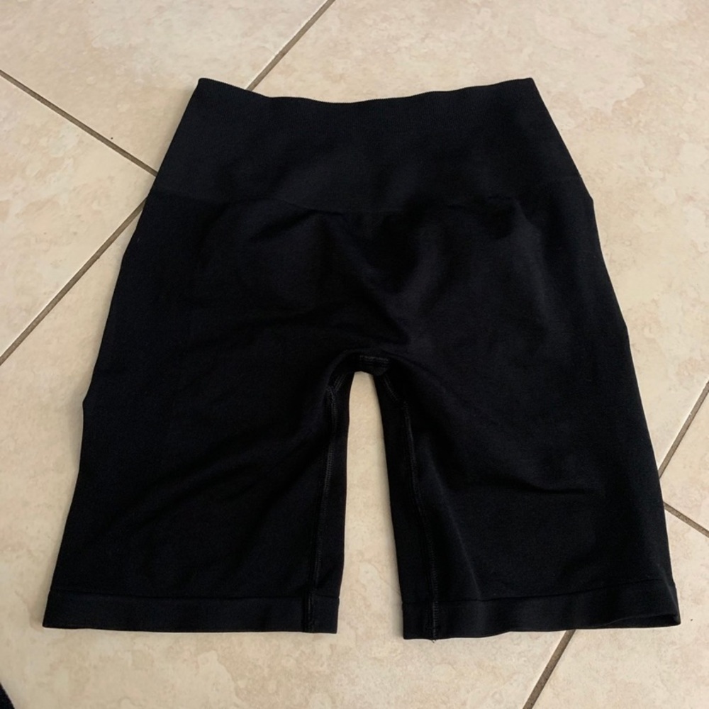 Alphalete Amplify Biker Shorts